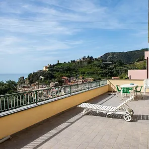 https://apt-monterosso-view-5-terre.hotelitalianriviera.com