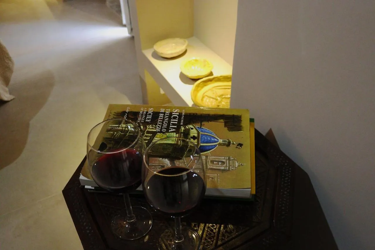 Palazzo Cuto Suite & Charme Palermo 0*,
