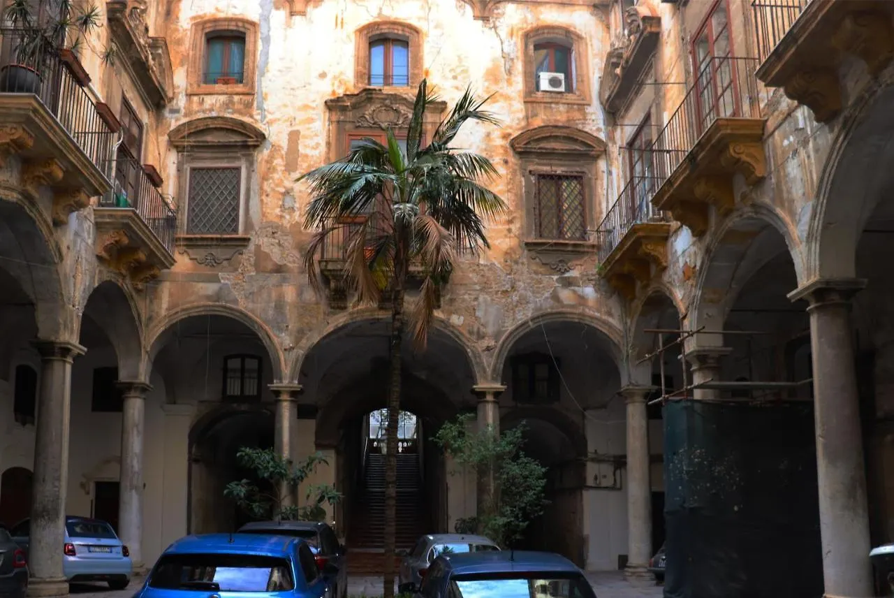 Apartamento Palazzo Cuto Suite & Charme Palermo