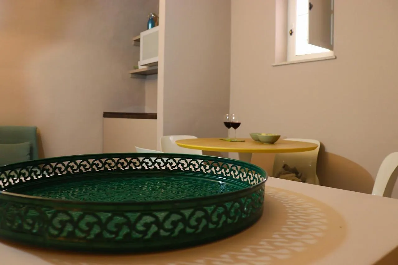 Palazzo Cuto Suite & Charme Palermo Apartamento